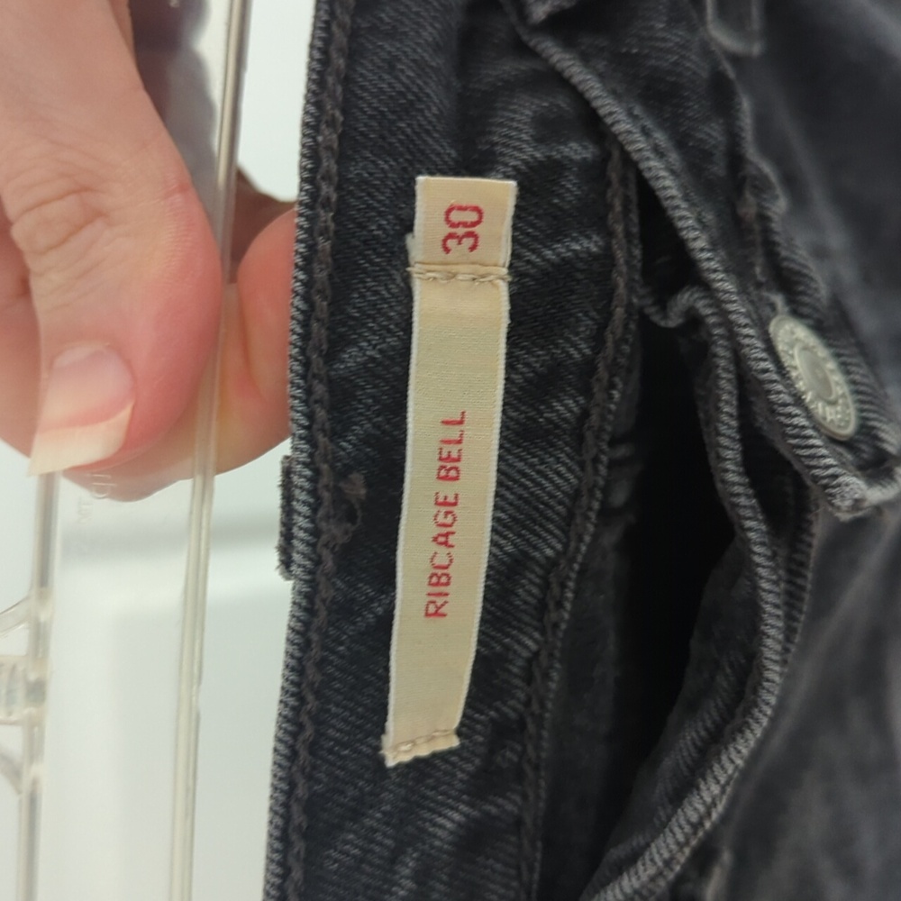 Levi's Premium Ribcage Bell - Picture 7 of 9